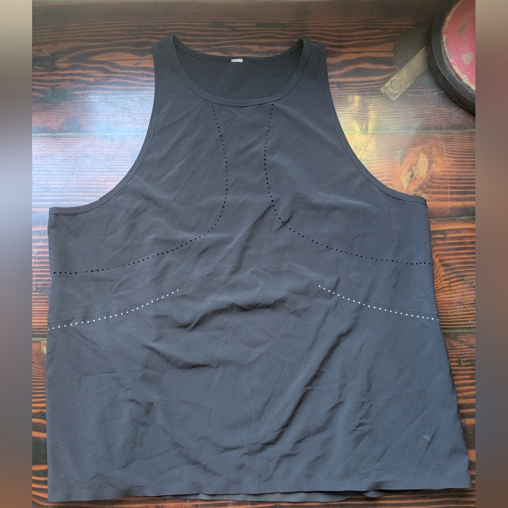 Lululemon Women’s Black Performance Tank – Approx. XL